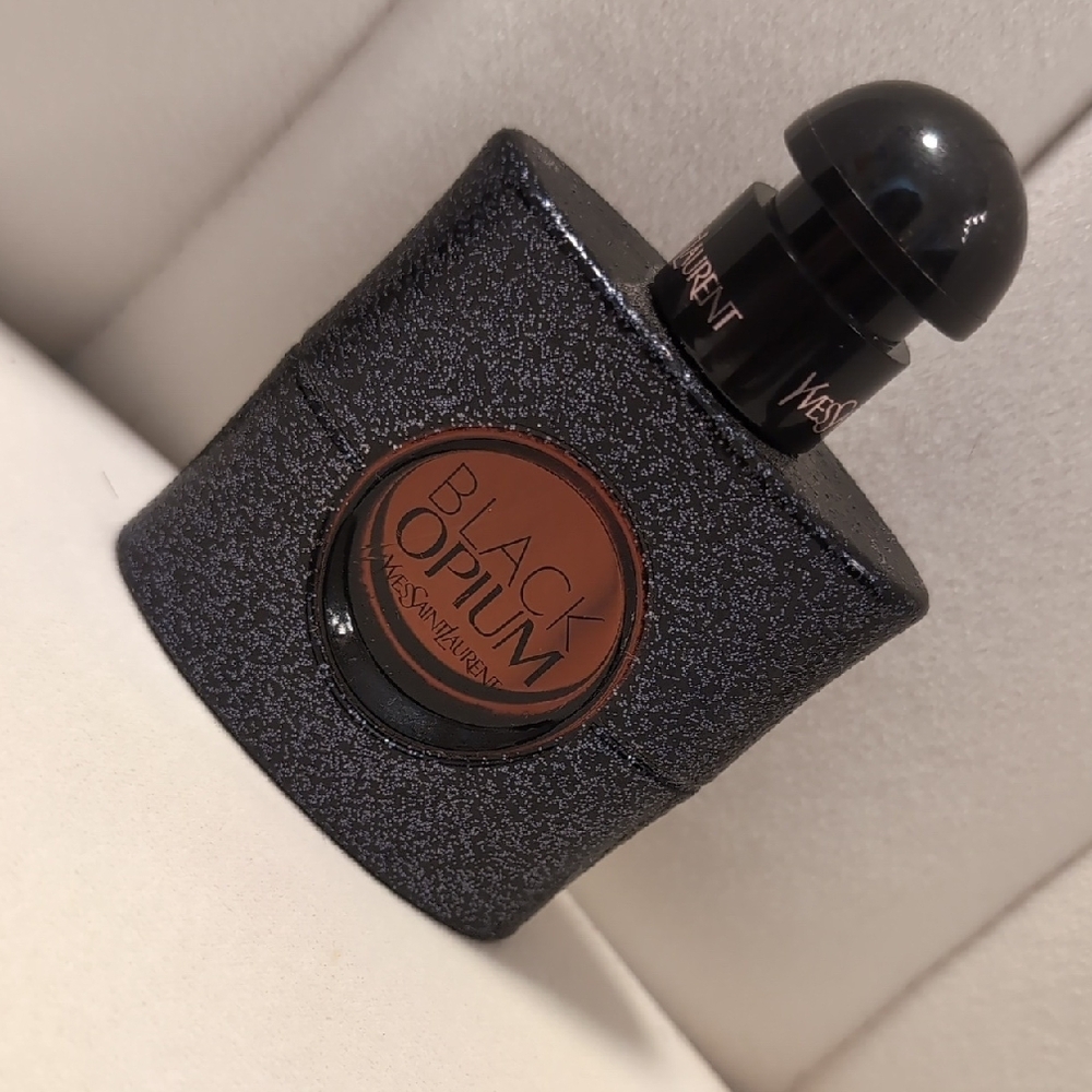Yves Saint Laurent Black Opium Eau de Parfum